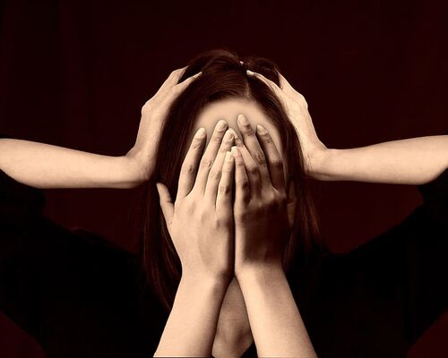 woman-face-bullying-stress