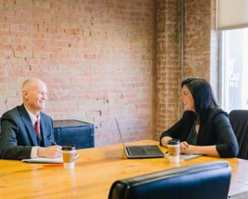 photo-1551836022-aadb801c60ae